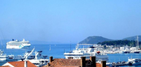 Apartment Port View-5 min from center